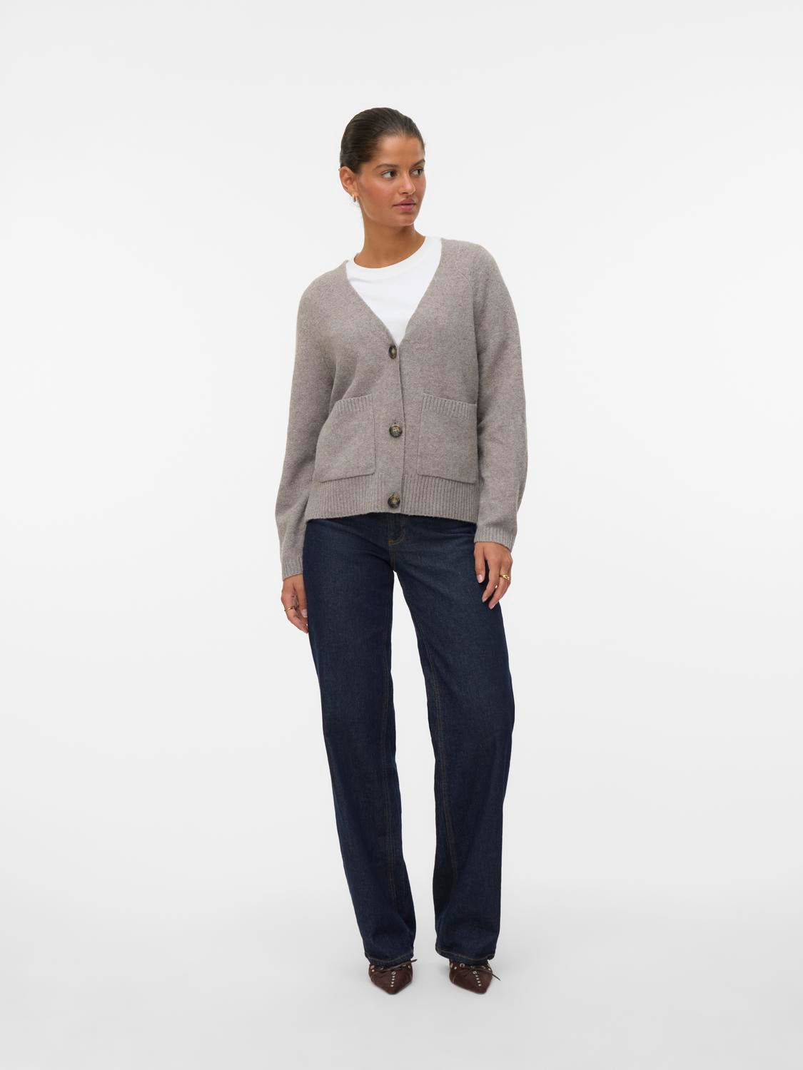 model_shot-front